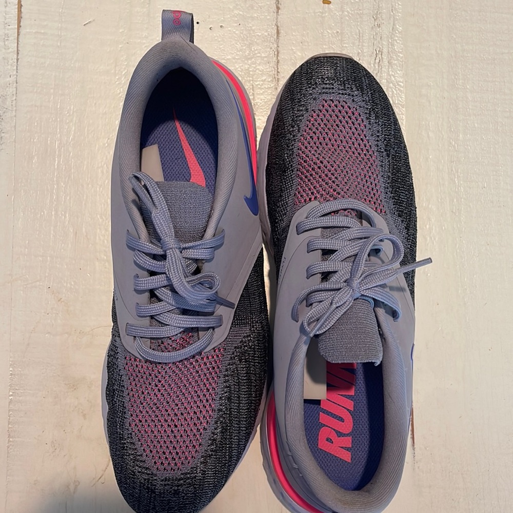 Nike Odyssey React Flyknit Running Shoes Sz 10